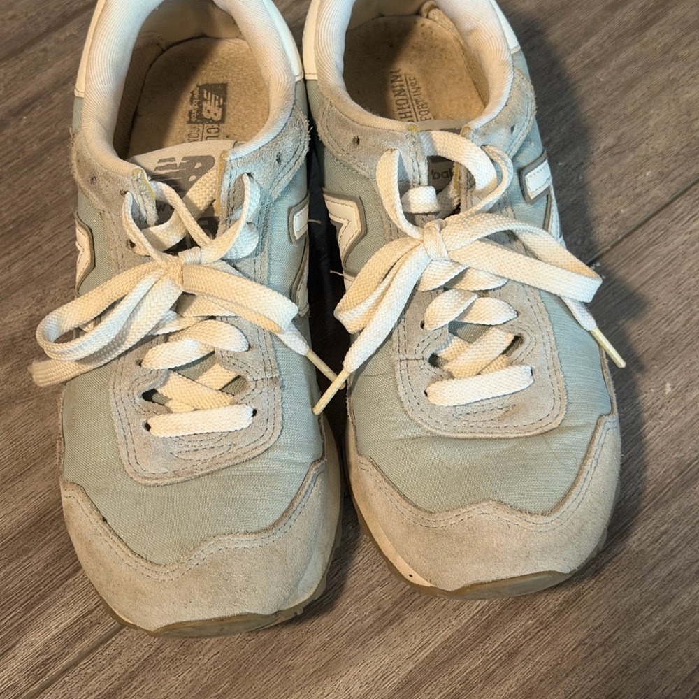 New Balance Light Gray Sneakers